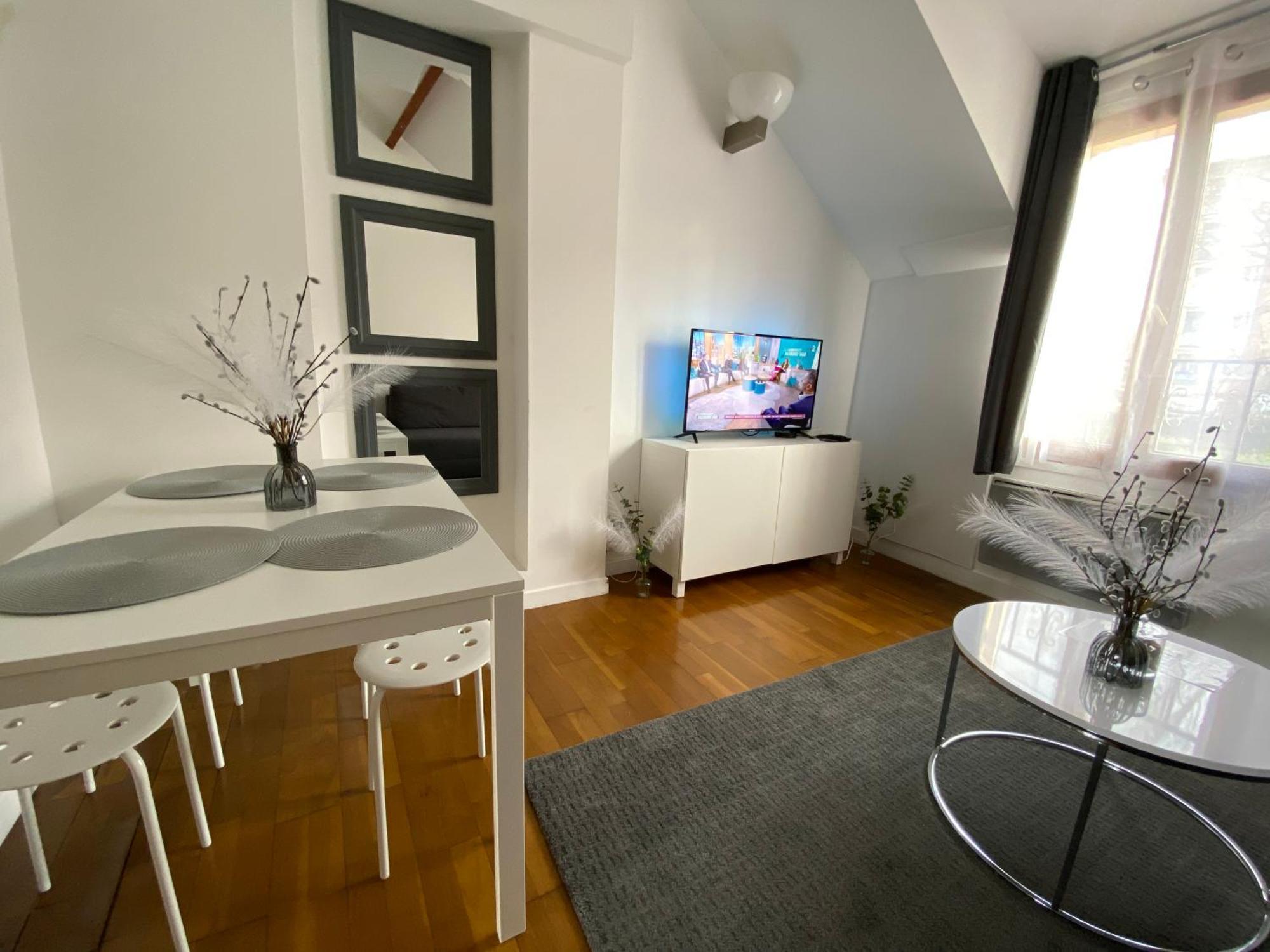 Duplex Minimaliste - 30 Min De Paris Daire Saint-Ouen-l'Aumone Dış mekan fotoğraf